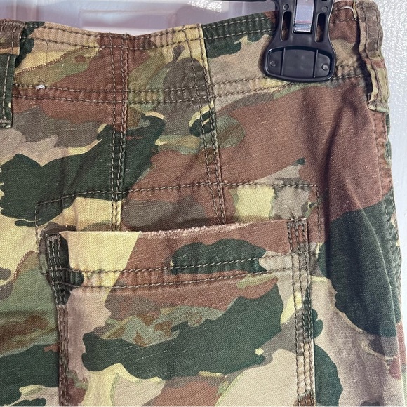 Anthropologie Lightly Distressed Camo Pants Size 26 Great condition A21 - Picture 4 of 6